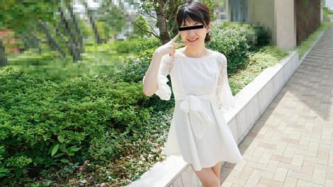 披着纯朴外皮的淫乱超下流妹子 水无月泪 10musume_060122_01